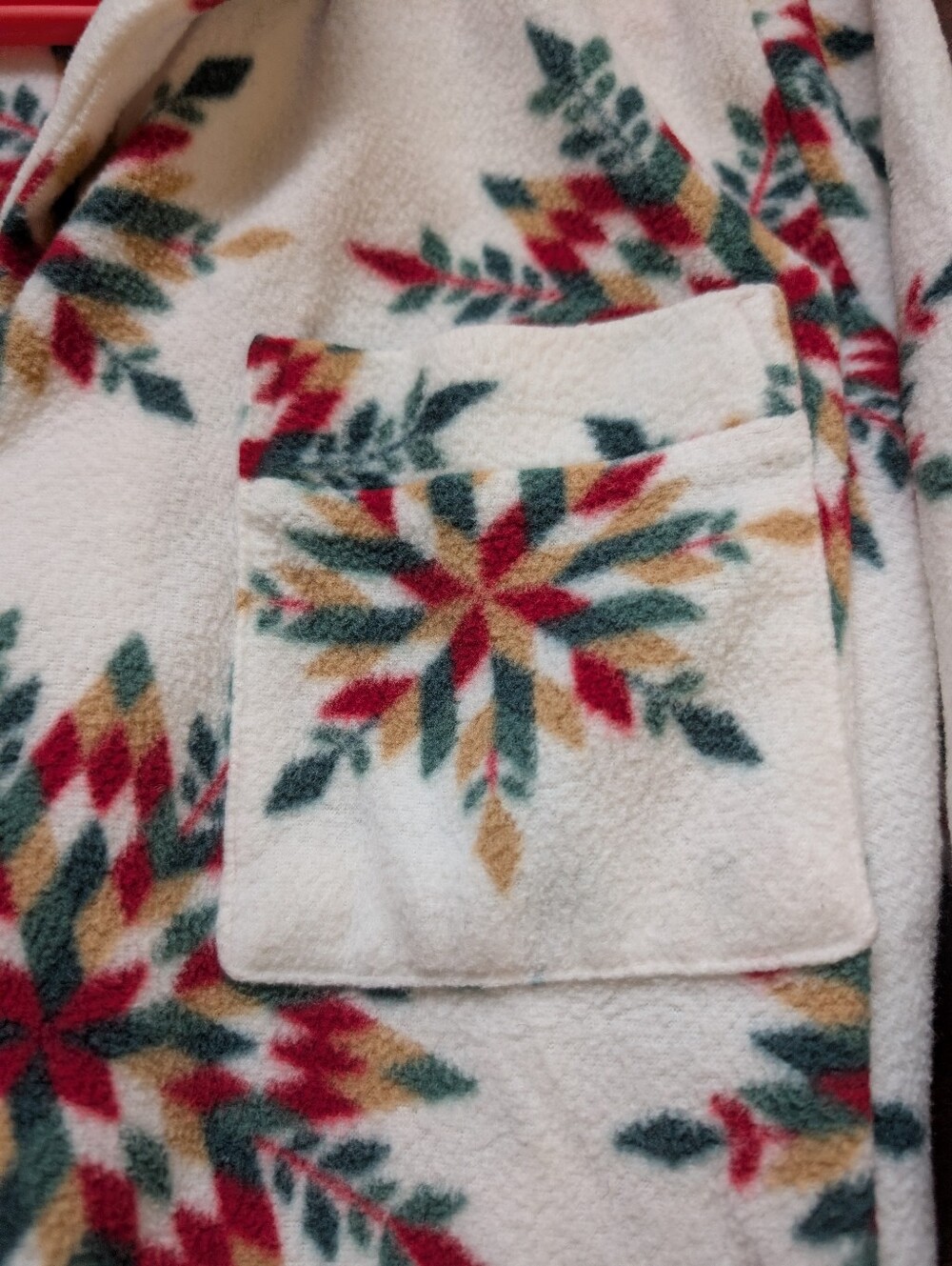 La Vie en Rose Women’s Holiday Fleece Pajama Set Ivory Multicolor Size M - Picture 5 of 5
